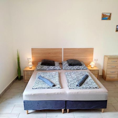 Panorama Apartman Vác Buitenkant foto