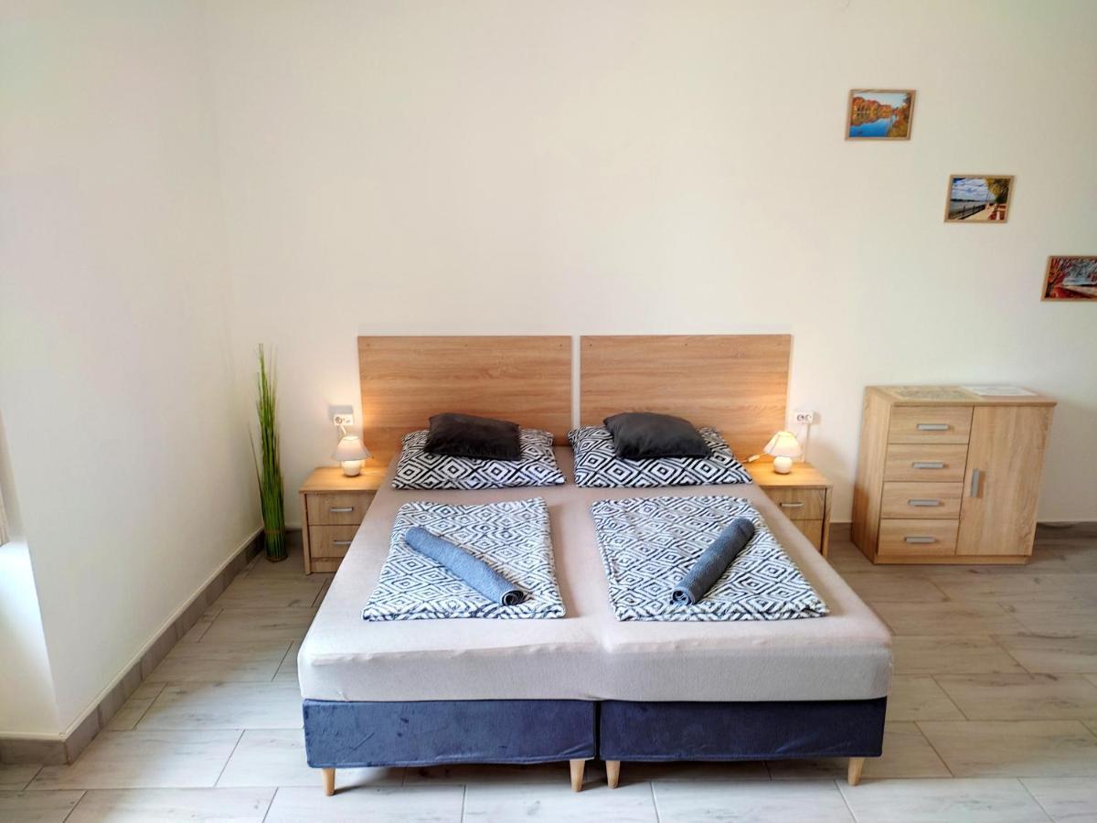 Panorama Apartman Vác Buitenkant foto